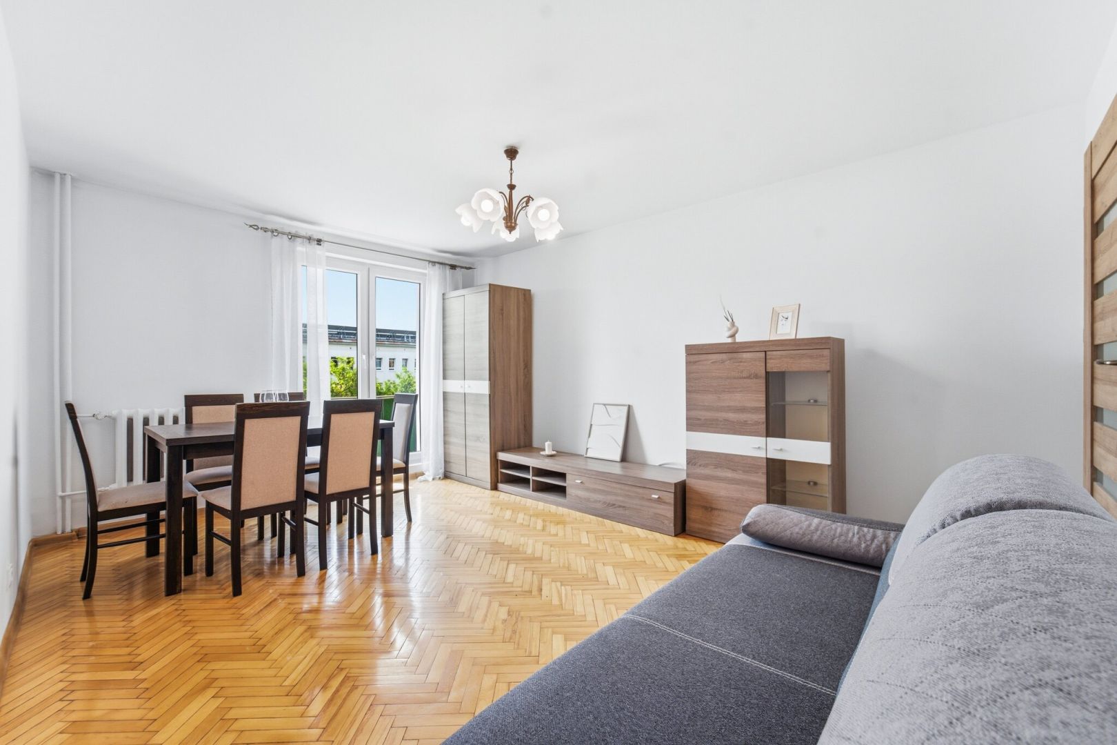 Przestronne  mieszkanie z ukrytą garderobą - Mieszkanie - Wynajem - Sosnowiec, Centrum